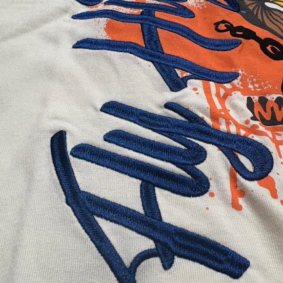 Genuine Authentic "Fly High" Graphic Tee – Size S - Picture 6 of 8